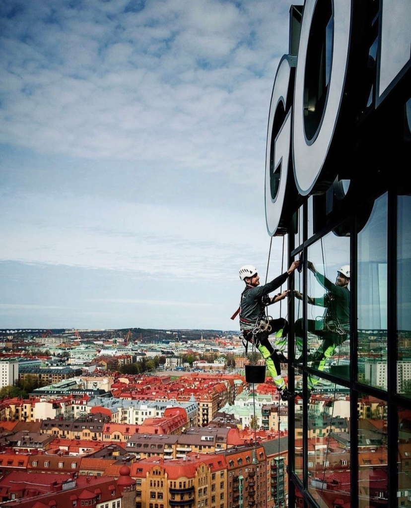 Fönsterputsare på Gothia Towers i Göteborg