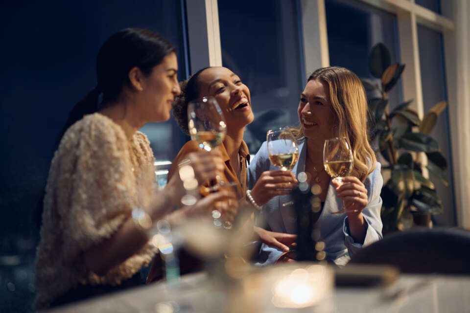 Familj som äter på Corner